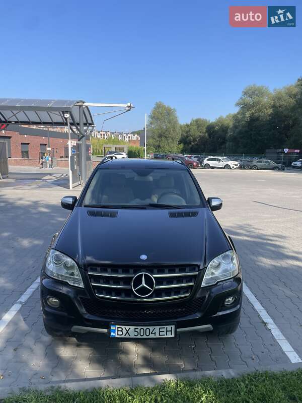 Внедорожник / Кроссовер Mercedes-Benz M-Class 2009 в Хмельницком