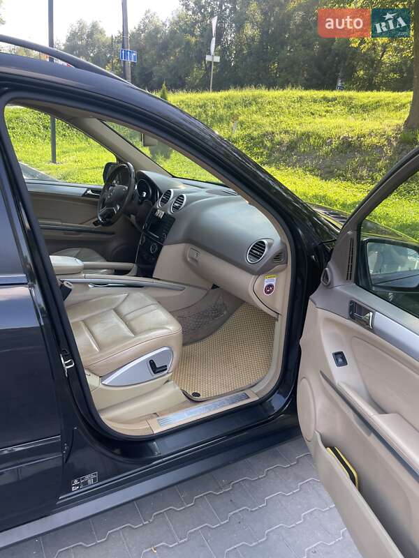 Внедорожник / Кроссовер Mercedes-Benz M-Class 2009 в Хмельницком