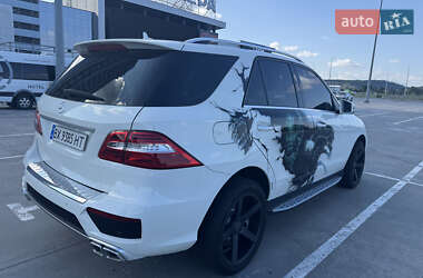 Внедорожник / Кроссовер Mercedes-Benz M-Class 2013 в 