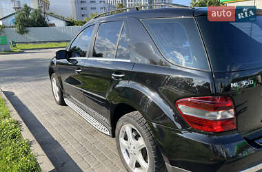 Внедорожник / Кроссовер Mercedes-Benz M-Class 2006 в 
