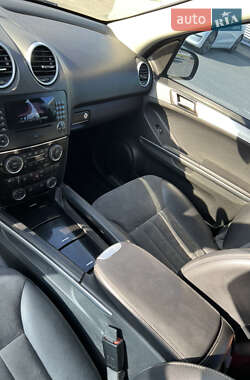 Внедорожник / Кроссовер Mercedes-Benz M-Class 2006 в 
