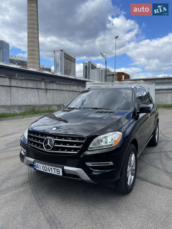 Mercedes-Benz M-Class 2015