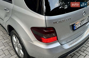 Позашляховик / Кросовер Mercedes-Benz M-Class 2005 в 