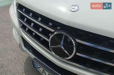 Внедорожник / Кроссовер Mercedes-Benz M-Class 2013 в 