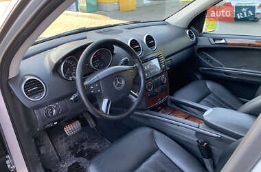Внедорожник / Кроссовер Mercedes-Benz M-Class 2006 в 