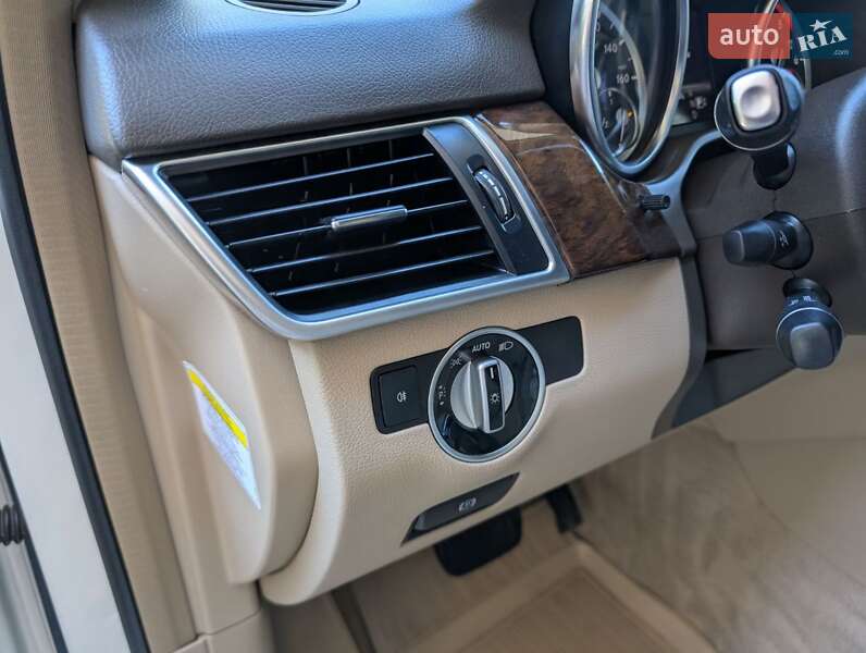 Внедорожник / Кроссовер Mercedes-Benz M-Class 2013 в Тернополе