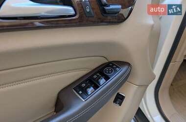 Внедорожник / Кроссовер Mercedes-Benz M-Class 2013 в 