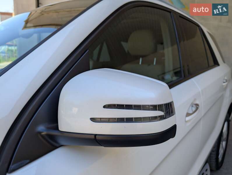 Внедорожник / Кроссовер Mercedes-Benz M-Class 2013 в Тернополе