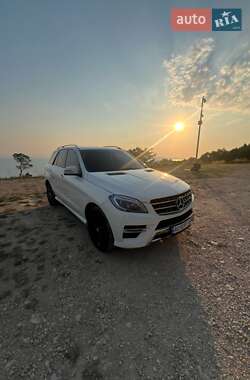 Внедорожник / Кроссовер Mercedes-Benz M-Class 2012 в 