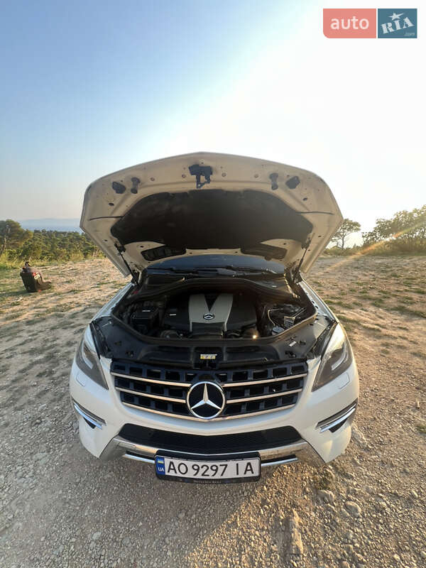 Внедорожник / Кроссовер Mercedes-Benz M-Class 2012 в Виноградове