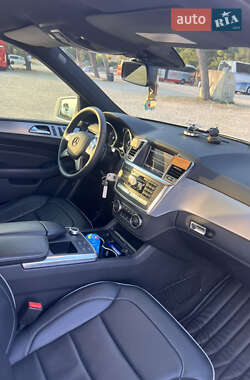 Внедорожник / Кроссовер Mercedes-Benz M-Class 2012 в 