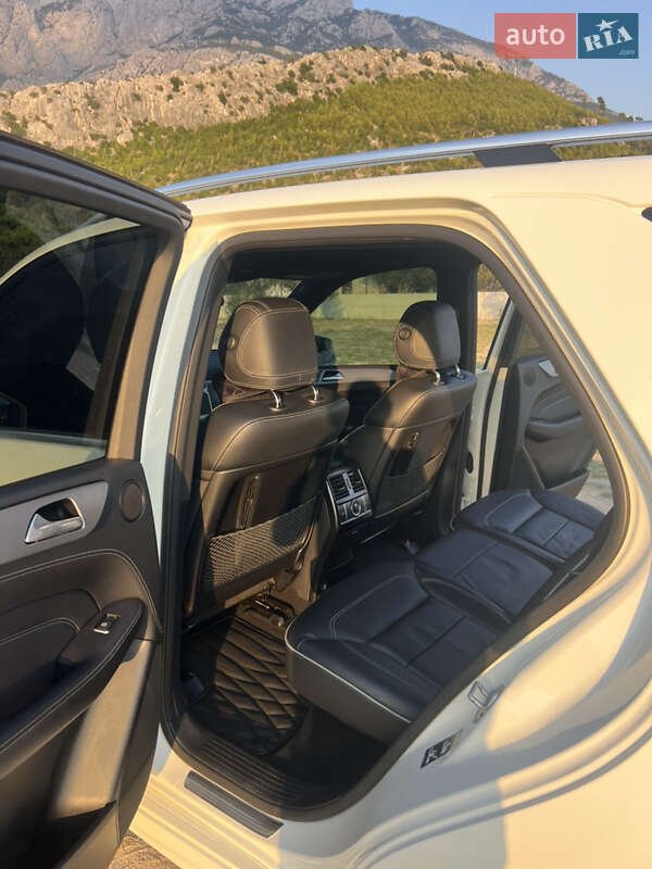 Внедорожник / Кроссовер Mercedes-Benz M-Class 2012 в Виноградове