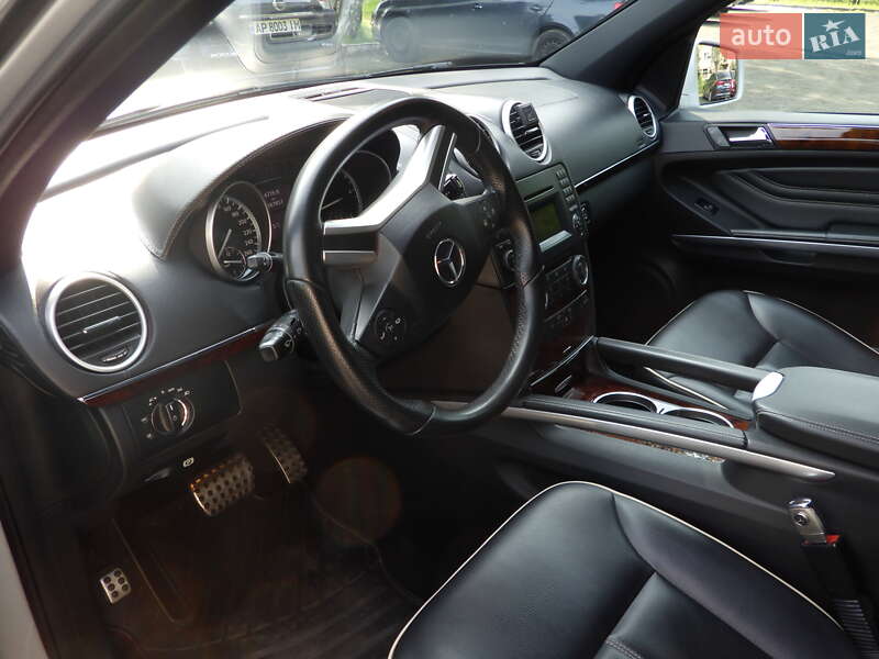 Позашляховик / Кросовер Mercedes-Benz M-Class 2011 в Запоріжжі