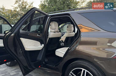 Внедорожник / Кроссовер Mercedes-Benz M-Class 2011 в 