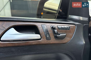 Внедорожник / Кроссовер Mercedes-Benz M-Class 2011 в 