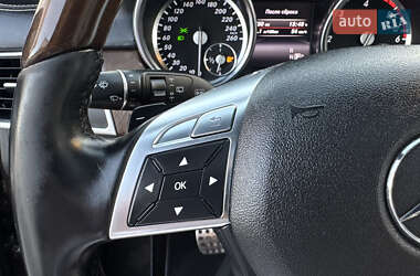 Внедорожник / Кроссовер Mercedes-Benz M-Class 2011 в 