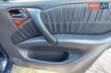 Внедорожник / Кроссовер Mercedes-Benz M-Class 2001 в 