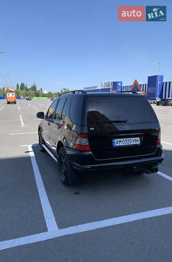 Внедорожник / Кроссовер Mercedes-Benz M-Class 2000 в 
