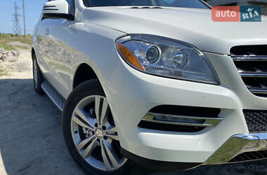 Внедорожник / Кроссовер Mercedes-Benz M-Class 2012 в 