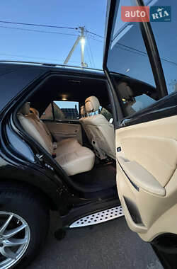 Внедорожник / Кроссовер Mercedes-Benz M-Class 2009 в 