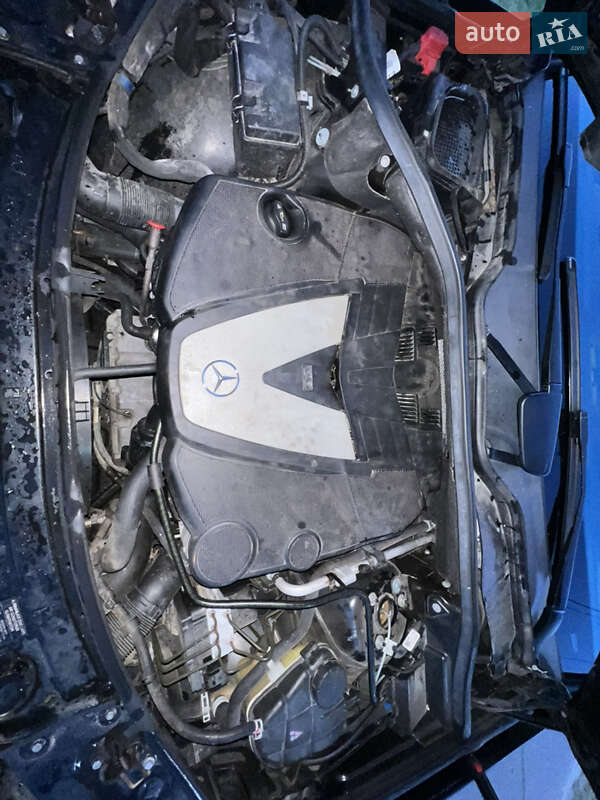 Позашляховик / Кросовер Mercedes-Benz M-Class 2009 в Вараші