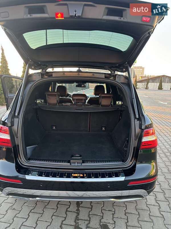 Внедорожник / Кроссовер Mercedes-Benz M-Class 2014 в Виннице