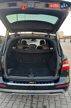 Внедорожник / Кроссовер Mercedes-Benz M-Class 2014 в 
