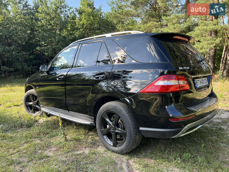 Внедорожник / Кроссовер Mercedes-Benz M-Class 2012 в Костополе фото 6 Внедорожник / Кроссовер Mercedes-Benz M-Class 2012 в Костополе