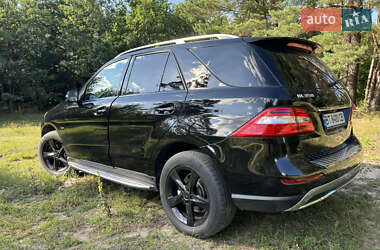 Внедорожник / Кроссовер Mercedes-Benz M-Class 2012 в 
