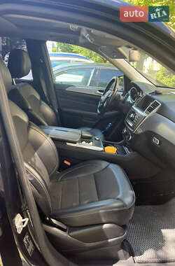 Внедорожник / Кроссовер Mercedes-Benz M-Class 2013 в 