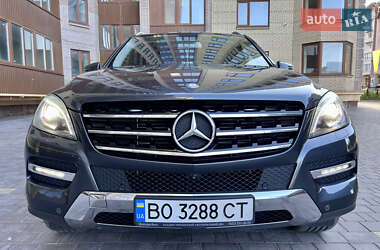 Внедорожник / Кроссовер Mercedes-Benz M-Class 2013 в 