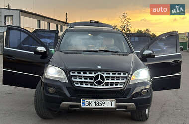 Внедорожник / Кроссовер Mercedes-Benz M-Class 2008 в 