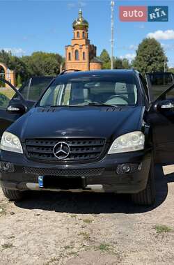 Внедорожник / Кроссовер Mercedes-Benz M-Class 2006 в 