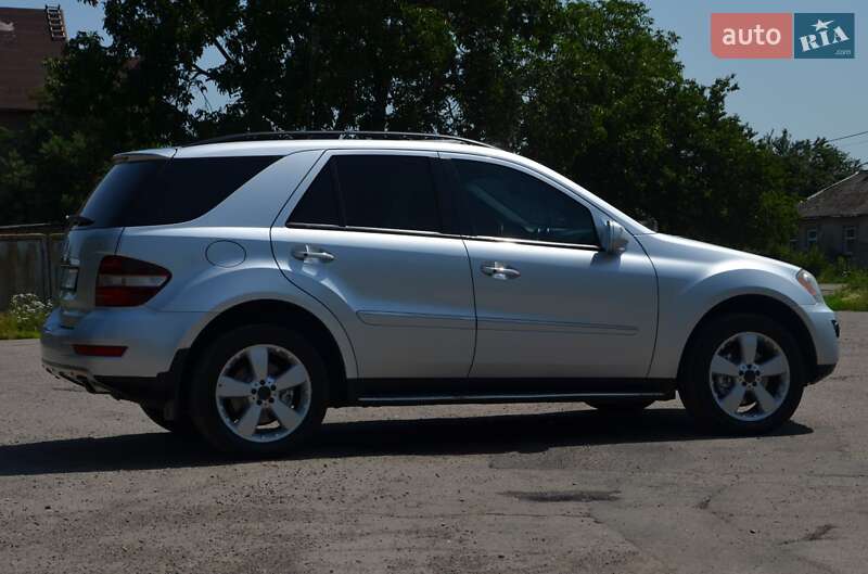 Внедорожник / Кроссовер Mercedes-Benz M-Class 2008 в Павлограде