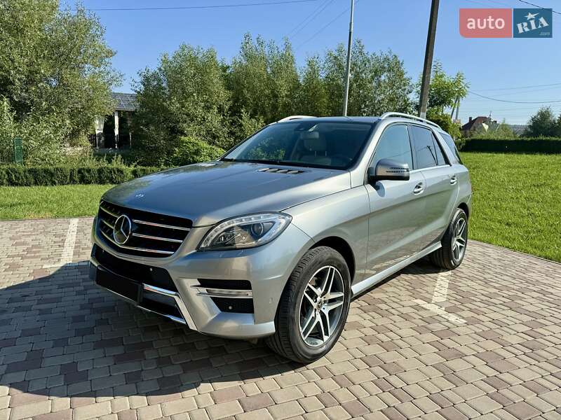 Внедорожник / Кроссовер Mercedes-Benz M-Class 2012 в Черновцах