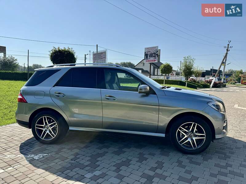 Внедорожник / Кроссовер Mercedes-Benz M-Class 2012 в Черновцах