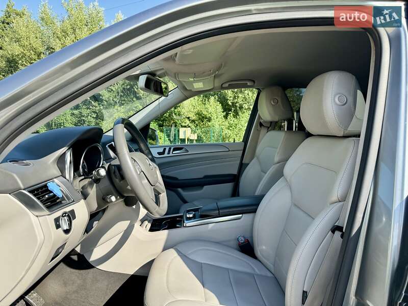 Внедорожник / Кроссовер Mercedes-Benz M-Class 2012 в Черновцах