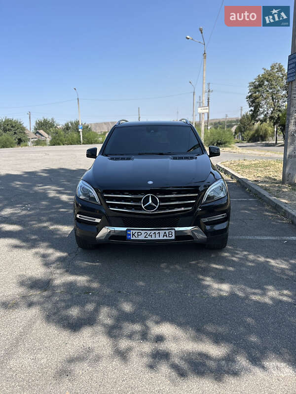 Внедорожник / Кроссовер Mercedes-Benz M-Class 2014 в Запорожье