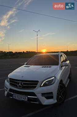 Позашляховик / Кросовер Mercedes-Benz M-Class 2012 в Рівному