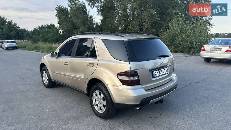 Внедорожник / Кроссовер Mercedes-Benz M-Class 2006 в Киеве