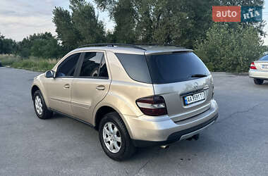 Внедорожник / Кроссовер Mercedes-Benz M-Class 2006 в 