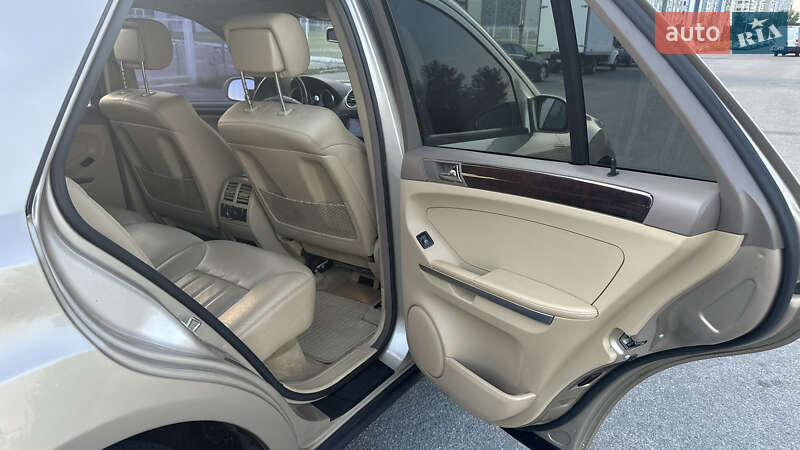 Внедорожник / Кроссовер Mercedes-Benz M-Class 2006 в Киеве