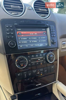 Внедорожник / Кроссовер Mercedes-Benz M-Class 2006 в 