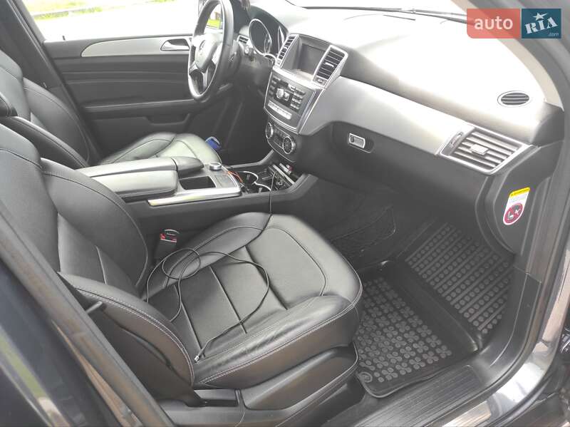 Позашляховик / Кросовер Mercedes-Benz M-Class 2013 в Калуші