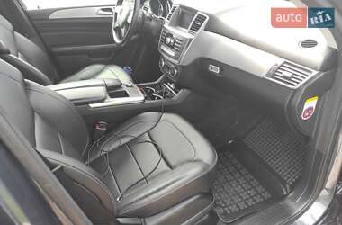 Внедорожник / Кроссовер Mercedes-Benz M-Class 2013 в 