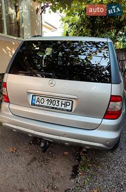 Внедорожник / Кроссовер Mercedes-Benz M-Class 2002 в 