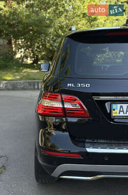 Внедорожник / Кроссовер Mercedes-Benz M-Class 2012 в 