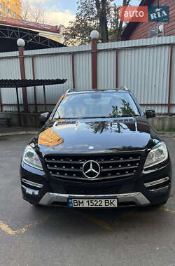 Позашляховик / Кросовер Mercedes-Benz M-Class 2012 в Києві