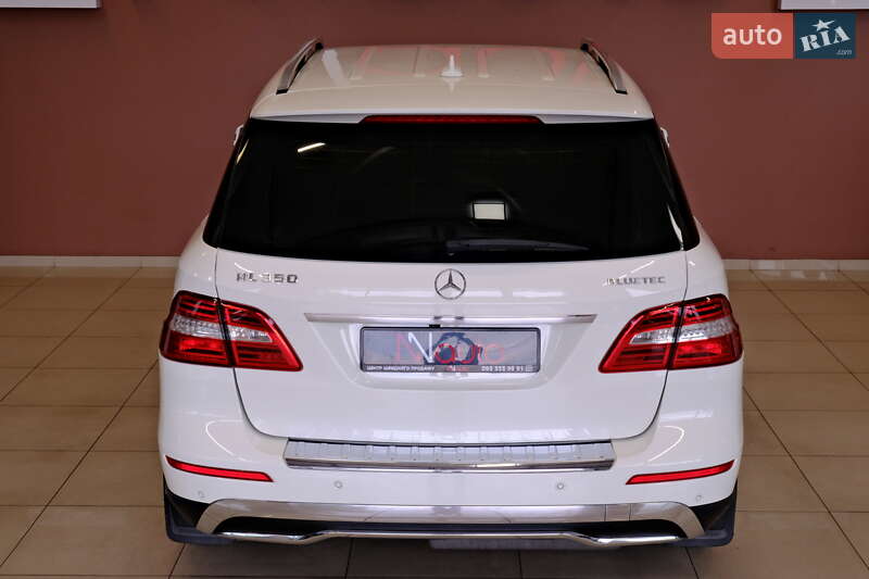 Позашляховик / Кросовер Mercedes-Benz M-Class 2012 в Одесі