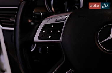 Внедорожник / Кроссовер Mercedes-Benz M-Class 2012 в 